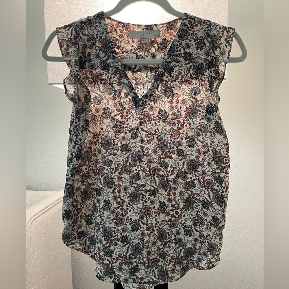 LOFT sleeveless blouse xxs petite